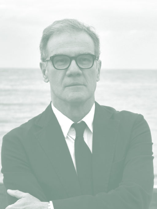 Edoardo Albinati, Un muro invalicabile?