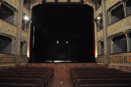 Porte aperte al Teatro Sociale