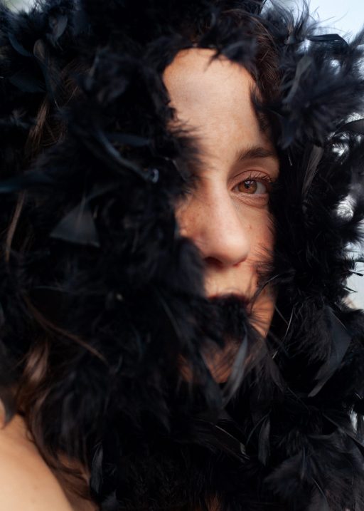 RAISSA AVILÉS – MAYBE A CONCERT